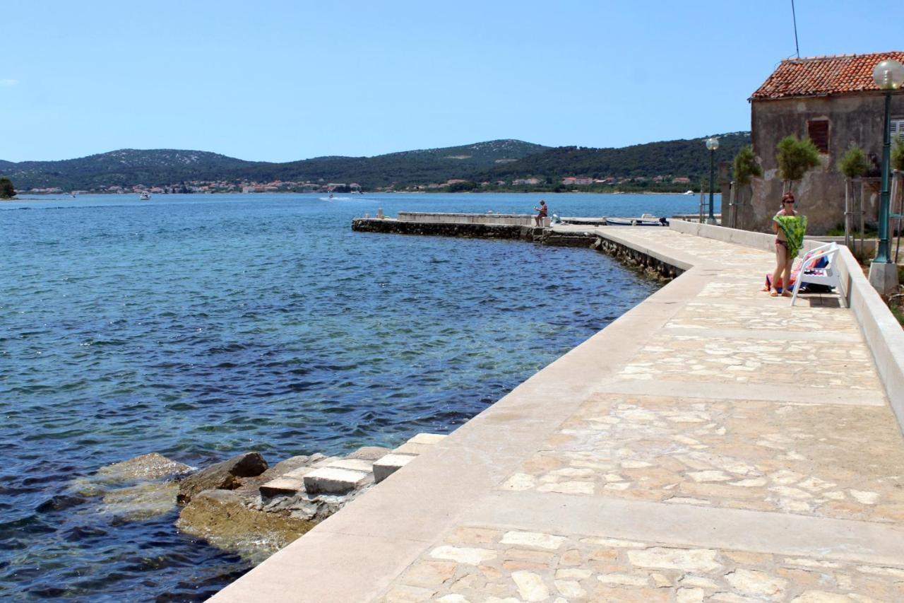 Rooms By The Sea Pasman - 8223 Εξωτερικό φωτογραφία